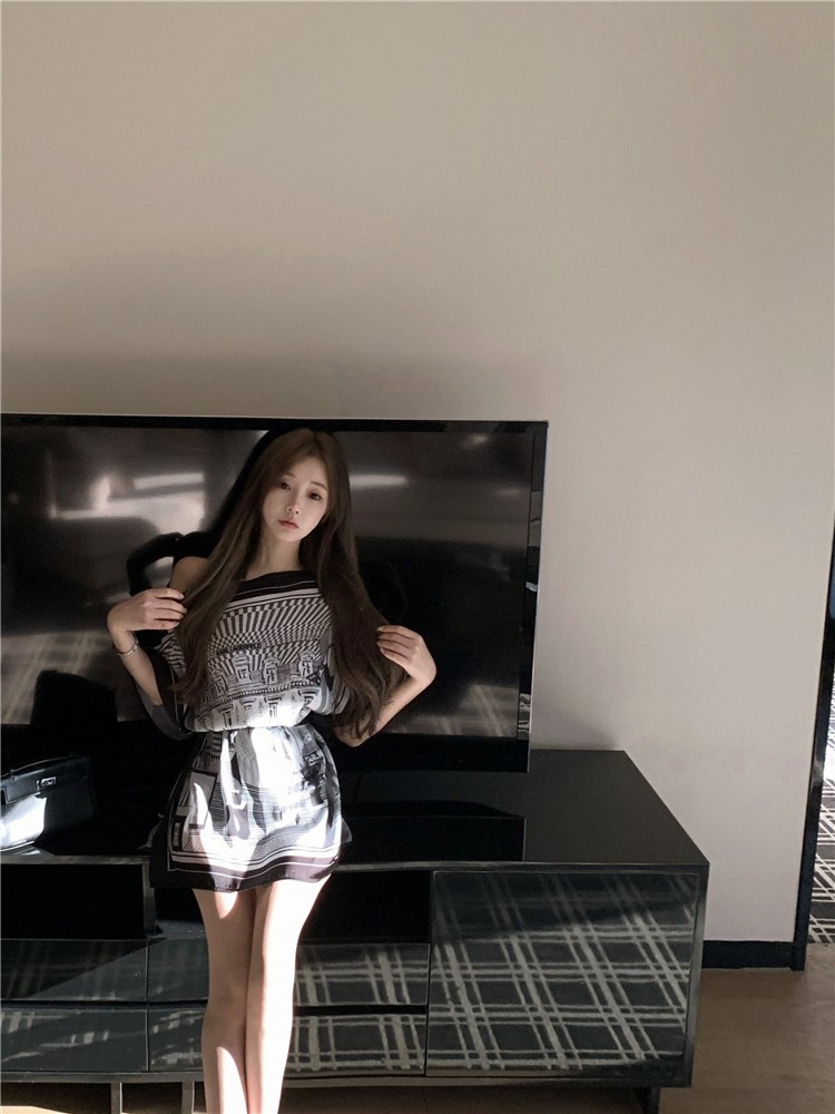 52bab1fcf2239516b470939779227c99.jpg